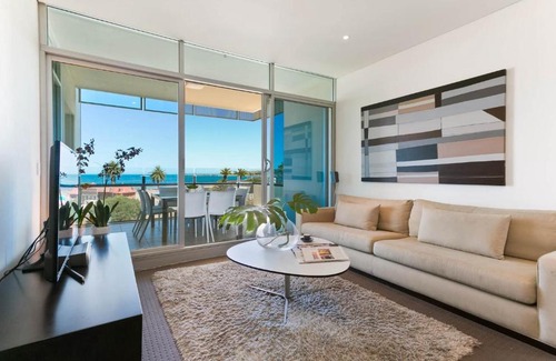 Victor Harbor Apartment | 306 The Frontage