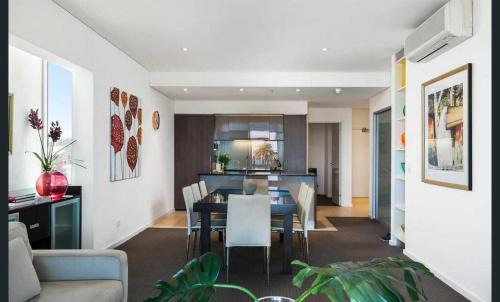 Victor Harbor Apartment | 306 The Frontage
