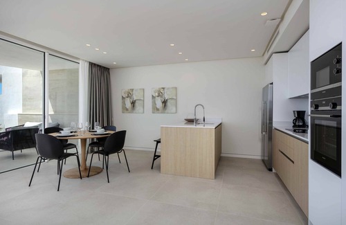 Ojen Apartment | 3060 Modern Escape with Ocean View Palo Alto
