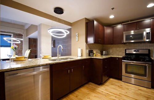 Downtown Asheville Condo | 306swcondo-asheville * Historic Art Deco S&W Bldg * Center of Downtown AVL
