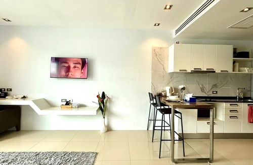 Patong Condo | 307 - Cozy Studio Free Shuttle To Patong Beach