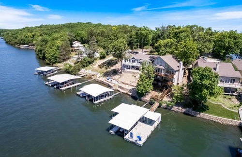 Gravois Mills House | 307 m² House ∙ 4 bedrooms ∙ 14 guests
