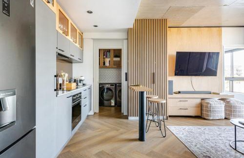 Century City Apartment | 308 Bridgewater One - Two Bedroom Apartment with Park Views