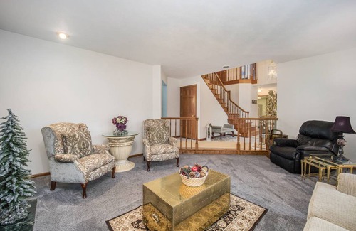 Lake Township House | 308 m² House ∙ 4 bedrooms ∙ 10 guests