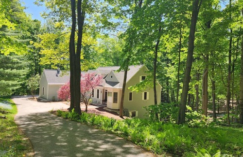 Birchwood Farms House | 308 m² House ∙ 4 bedrooms ∙ 11 guests
