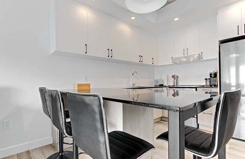 Saint-Roch Condo | 309980 2026/04/30- 3 1/2 Ultramodern - A stone's throw from Old Quebec