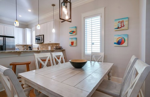 Sunnyside House | 30A Beach House Sunny Daze - Carillon - Beach, Pool, VIP Beach Service Incl