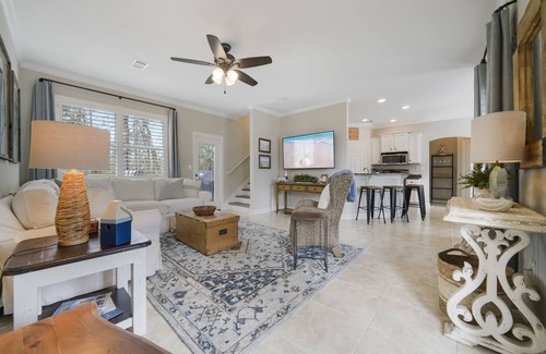 Santa Rosa Beach House | 30A ~Gulf Views ~ Walk to the Beach ~ Spacious Kitchen ~ Near Gulf Place
