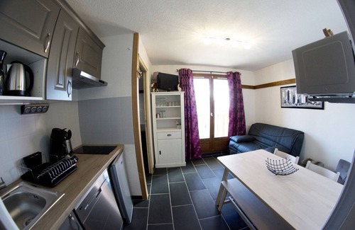 Val-Thorens Apartment | 30M apartment renovated in late 2015, quiet residence, 2 bedrooms, great view!
