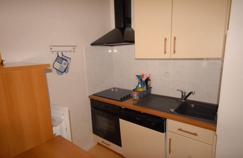 Eaux-Bonnes Apartment | 30m from resort center, 3rd floor, view ski slopes, fitness, swimming pool, sauna, tv, ski locker