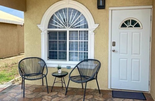 Spring Village House | 30mins away from the airport, 15mins from the famous Hellshire Beach.
