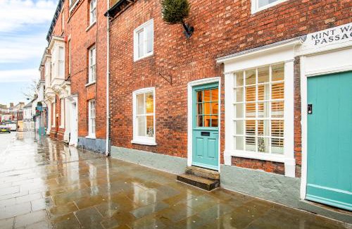 Lincoln House | 31 Bailgate Lincoln