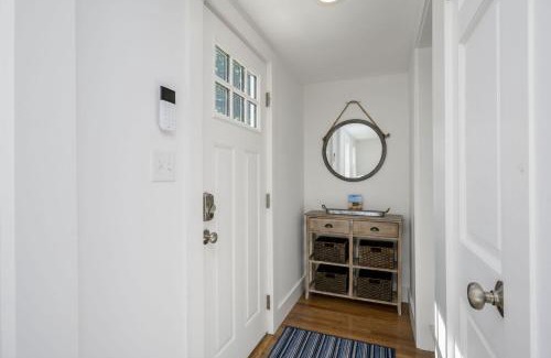 West Chatham House | 31 Bayview Street Chatham Cape Cod- -The Way Home
