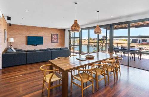 Exmouth House | 31 Inggarda Lane