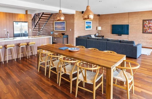 Exmouth House | 31 Inggarda Lane - impressive home in the Marina