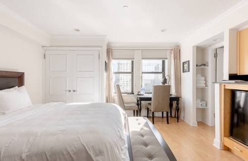 Central Park South Condo | 31 m² Condo ∙ 1 bedroom ∙ 2 guests