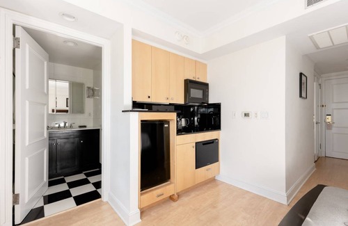 Central Park South Condo | 31 m² Condo ∙ 1 bedroom ∙ 2 guests