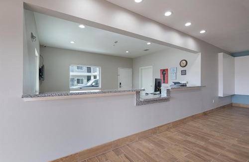 Barrett Hotel | 31 m² Motel ∙ 4 guests