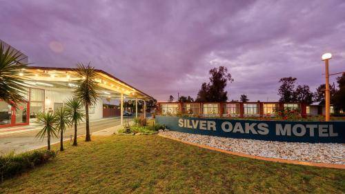 Gilgandra Hotel | 31 m² Motel ∙ 8 guests