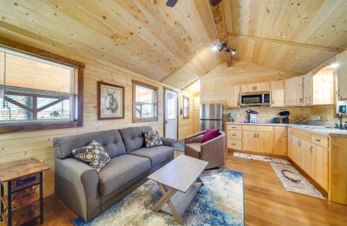 La Grange House | 31 Mi to Louisville Cabin on 235 Acres!
