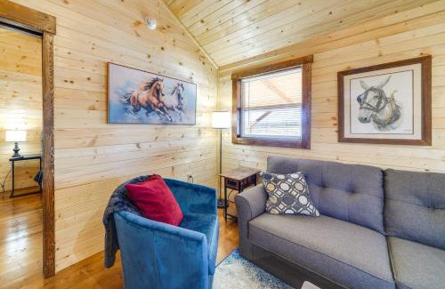 La Grange House | 31 Mi to Louisville Cabin on 235 Acres!