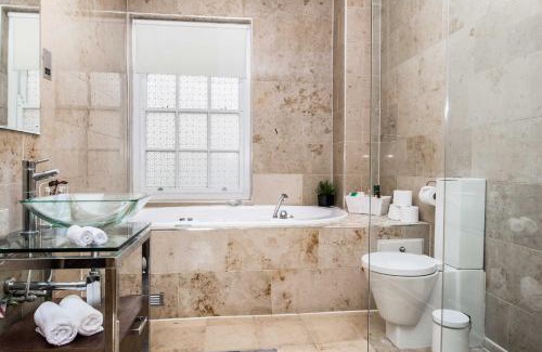 Southampton City Centre Apartment | 31 Queens Terrace