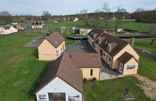 Monce-en-Belin House | 310 m² House ∙ 8 bedrooms ∙ 20 guests