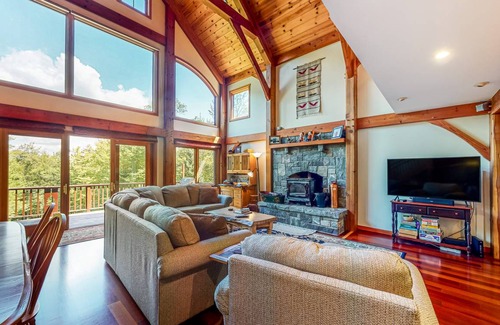 Ludlow House | 311 m² House ∙ 4 bedrooms ∙ 8 guests