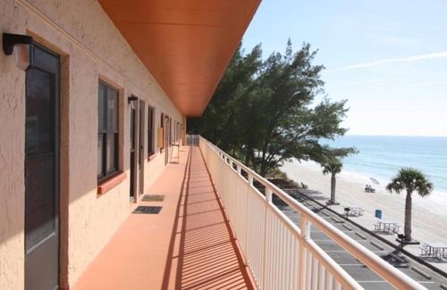 Sunset Beach Apartment | 311 - Sunset Chateau