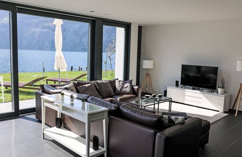 Ruetli House | 315 m² House ∙ 1 bedroom ∙ 10 guests