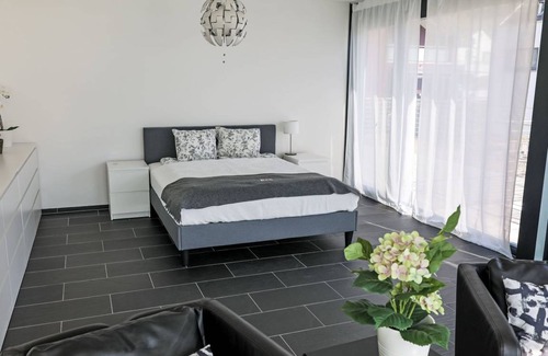 Ruetli House | 315 m² House ∙ 1 bedroom ∙ 10 guests