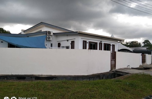 Kampung Semariang House | 315 m² House ∙ 4 bedrooms ∙ 20 guests