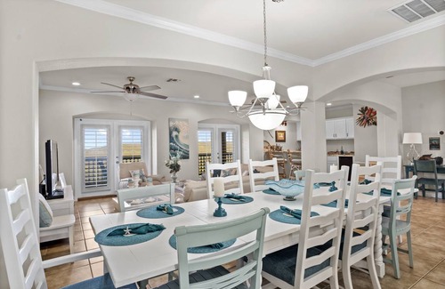 Safe Harbor House | 316 m² House ∙ 5 bedrooms ∙ 12 guests