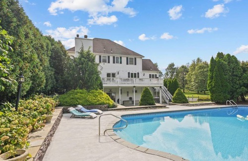 Circleville House | 317 m² House ∙ 4 bedrooms ∙ 8 guests