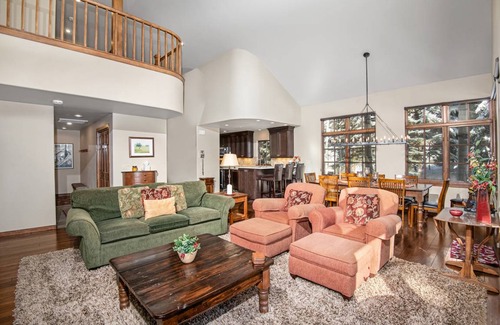 Avon House | 317 m² House ∙ 4 bedrooms ∙ 8 guests
