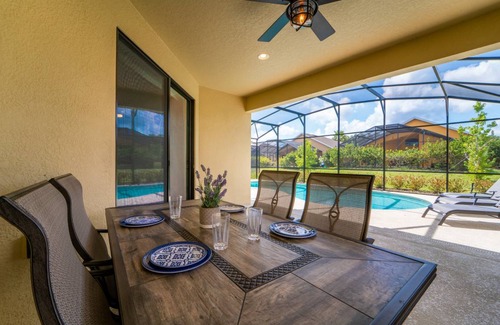 Davenport House | 318 m² House ∙ 5 bedrooms ∙ 10 guests