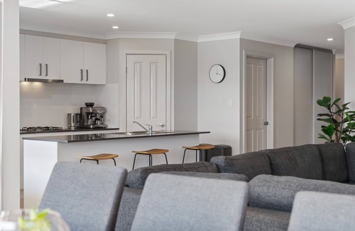 Nangkita House | 32 Blanche Pde Hindmarsh Island