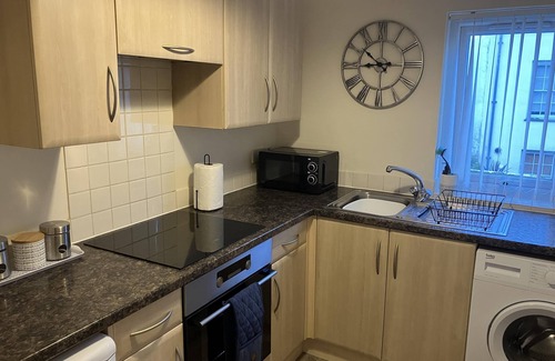 Bont Newydd Apartment | 32 Chapel St Apartment, 1st floor