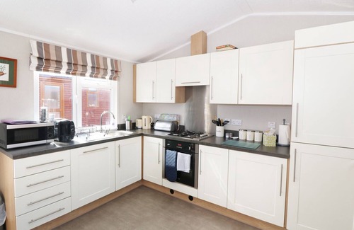 Auchterarder Cottage | 32 CRUACHAN LODGE, family friendly in Auchterarder