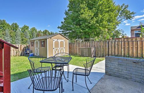Dale City House | 32 Mi to DC Lower-Level Woodbridge Apt with Patio!