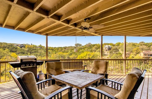 Spicewood House | 320 m² House ∙ 4 bedrooms ∙ 18 guests