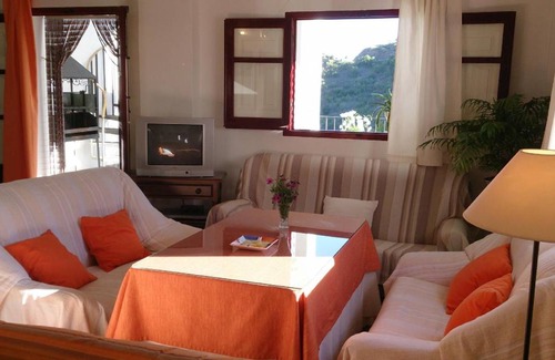 Sorvilan House | 320 m² House ∙ 4 bedrooms ∙ 12 guests