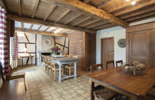 Weris House | 320 m² House ∙ 6 bedrooms ∙ 17 guests