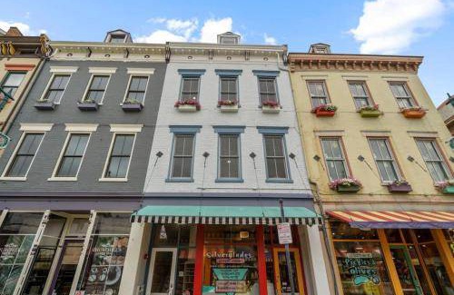 Over-the-Rhine House | 320 m² House ∙ 5 bedrooms ∙ 16 guests
