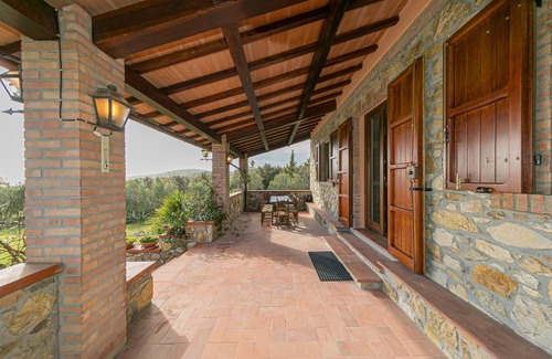 Monteverdi Marittimo House | 320 m² House ∙ 5 bedrooms ∙ 9 guests