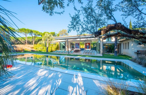Ramatuelle Villa | 320 m² Villa ∙ 6 bedrooms ∙ 12 guests