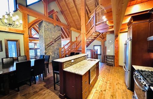 Golden Ski Chalet | 3200 sqft/297 sqm Full Timber Frame. 3 Floors of Pure Luxury. 5* Family Retreat