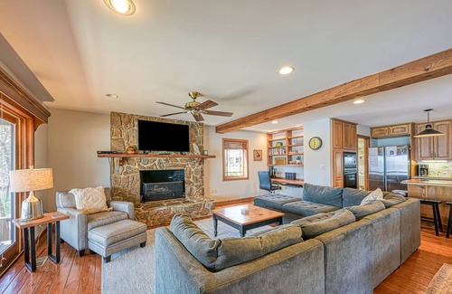 Huddleston House | 321 m² House ∙ 4 bedrooms ∙ 8 guests
