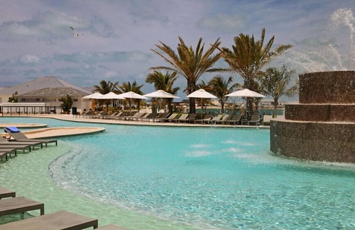 Alice Town Villa | 32321 Spacious Two Bedroom, Two Bathroom, Sleeps 6 ~ Full Kitchen And Dining Are