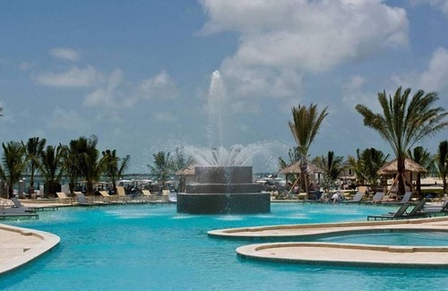 Alice Town Villa | 32321 Spacious Two Bedroom, Two Bathroom, Sleeps 6 ~ Full Kitchen And Dining Are